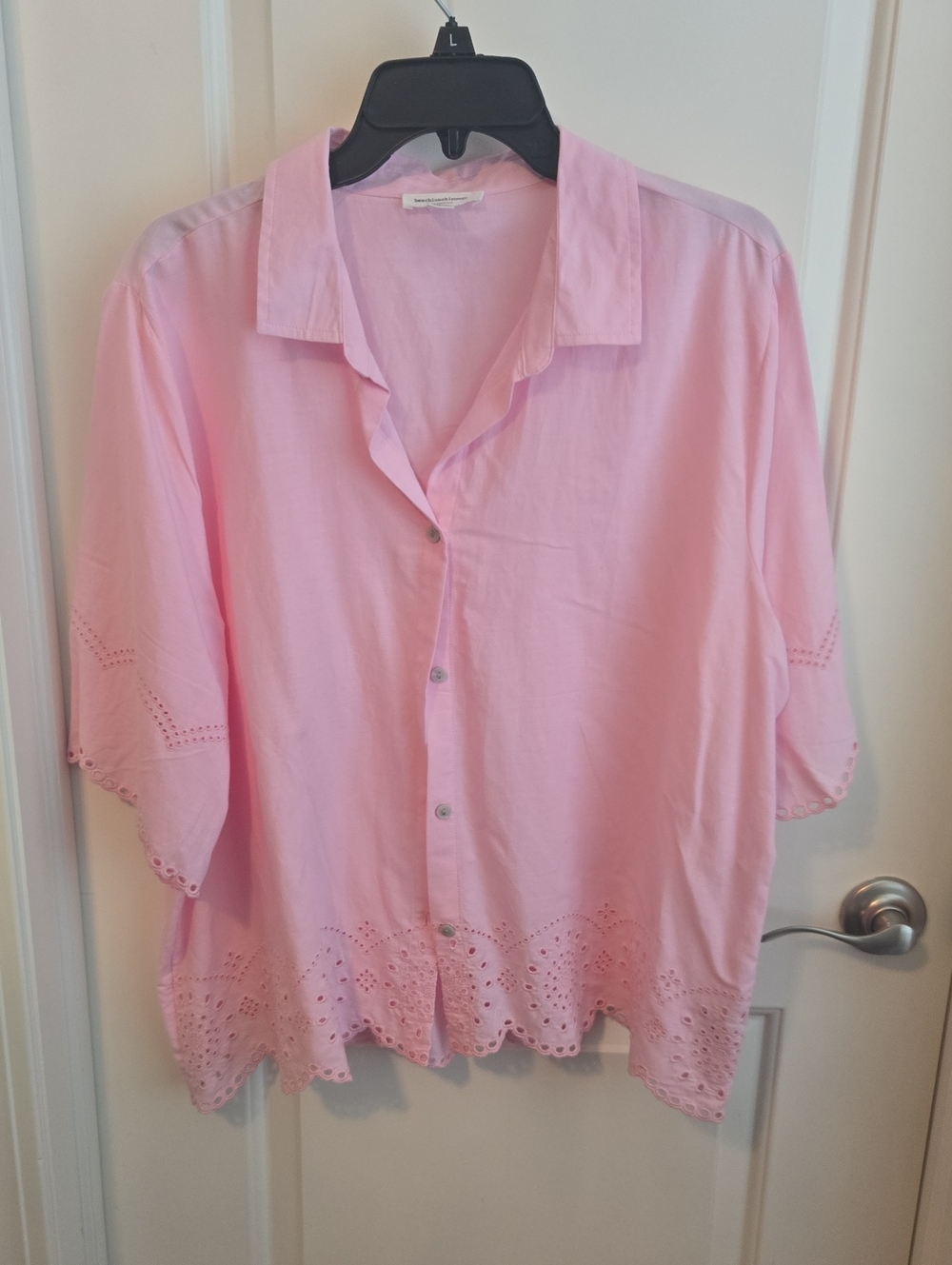 beachlunchlounge Pink Eyelet Hem Button-Up Blouse